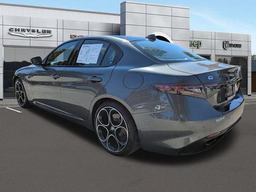 2024 Alfa Romeo Giulia Veloce RWD
