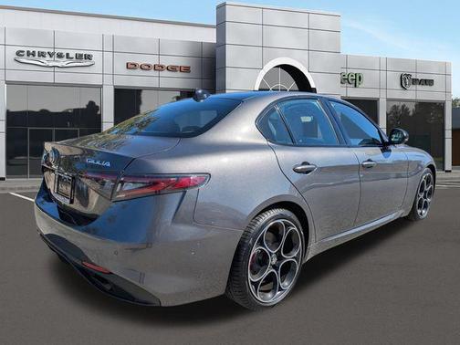 2024 Alfa Romeo Giulia Veloce RWD