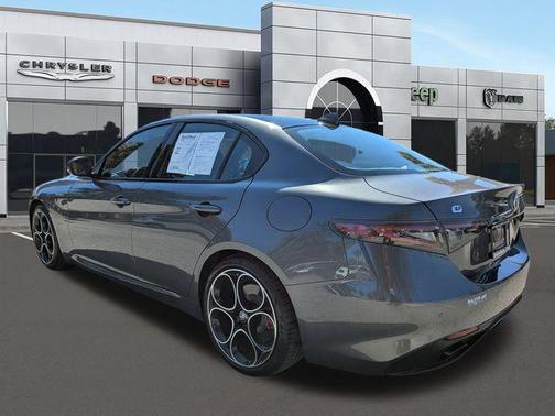 2024 Alfa Romeo Giulia Veloce RWD