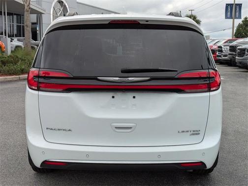 2022 Chrysler Pacifica Limited