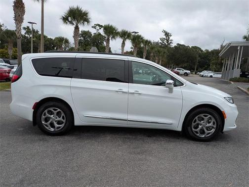 2022 Chrysler Pacifica Limited
