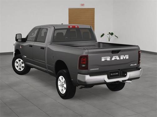 2025 RAM 2500 Big Horn Crew Cab 4x4 6'4' Box