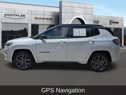 Silver Zynith Metallic Clearcoat 2025 Jeep Compass Limited