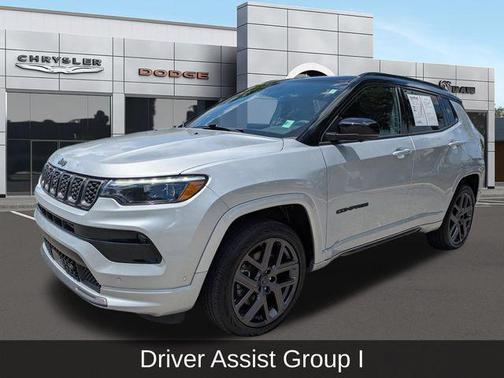 Silver Zynith Metallic Clearcoat 2025 Jeep Compass Limited