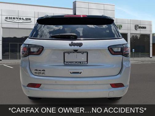 Silver Zynith Metallic Clearcoat 2025 Jeep Compass Limited