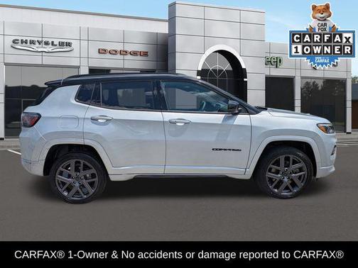 Silver Zynith Metallic Clearcoat 2025 Jeep Compass Limited