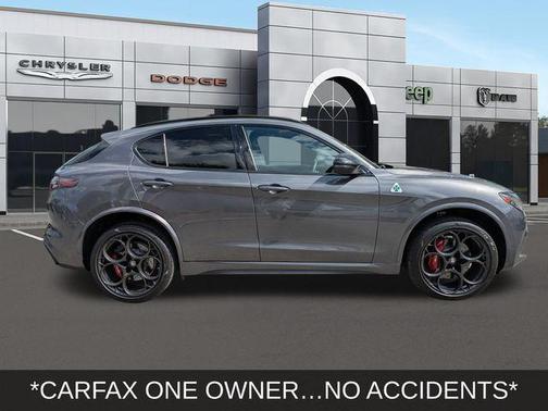 2024 Alfa Romeo Stelvio Quadrifoglio