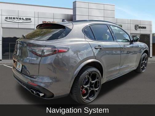 2024 Alfa Romeo Stelvio Quadrifoglio