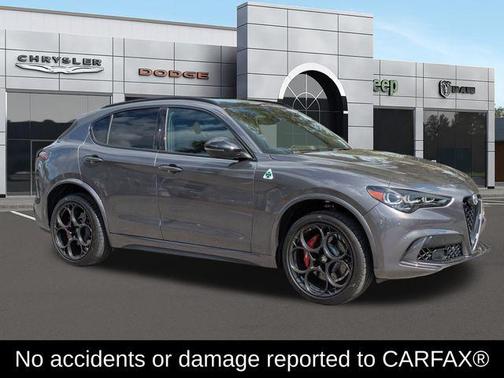 2024 Alfa Romeo Stelvio Quadrifoglio