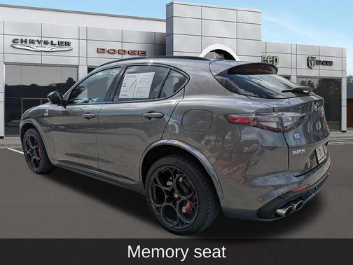 2024 Alfa Romeo Stelvio Quadrifoglio