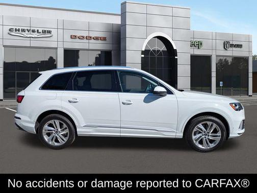 2021 Audi Q7 45 Premium Plus