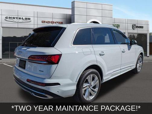2021 Audi Q7 45 Premium Plus