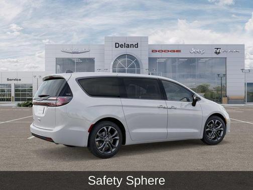 2026 Chrysler Pacifica L