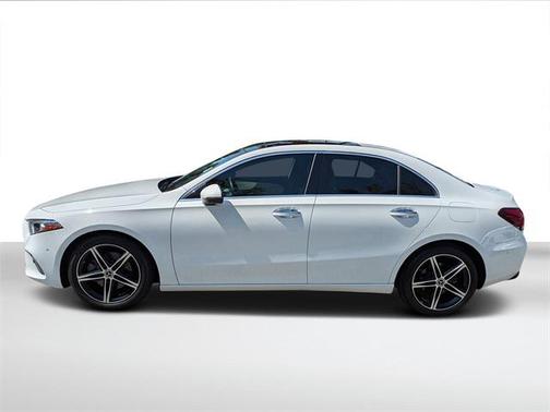 2022 Mercedes-Benz A-Class A 220
