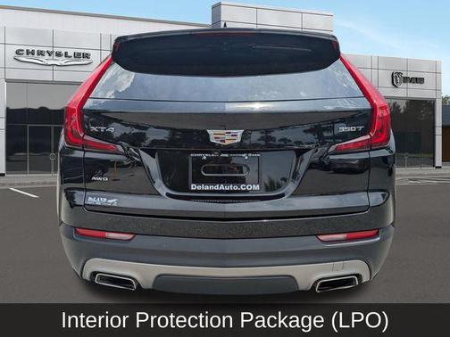 Stellar Black Metallic 2021 Cadillac XT4 Premium Luxury