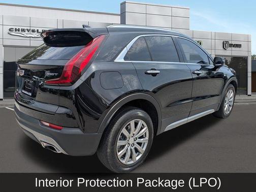 Stellar Black Metallic 2021 Cadillac XT4 Premium Luxury