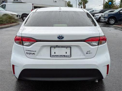 2025 Toyota Corolla Hybrid LE
