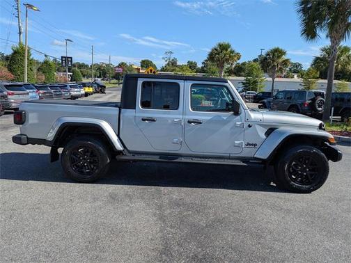2022 Jeep Gladiator Altitude 4x4