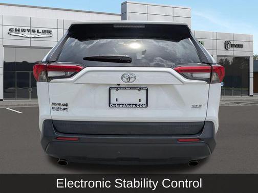 Super White 2021 Toyota RAV4 XLE
