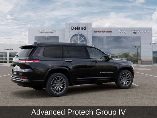 Diamond Black Crystal Pearlcoat 2026 Jeep Grand Cherokee L Summit