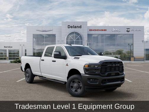 Bright White Clearcoat 2026 RAM 2500 Tradesman Crew Cab 4x4 8' Box