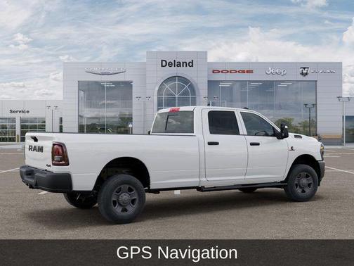 Bright White Clearcoat 2026 RAM 2500 Tradesman Crew Cab 4x4 8' Box