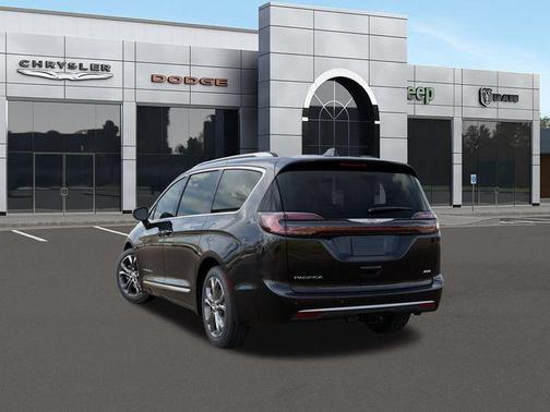 2026 Chrysler Pacifica L