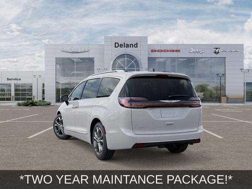 Bright White Clearcoat 2026 Chrysler Pacifica L
