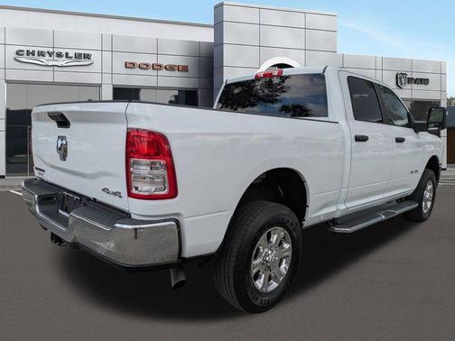 2024 RAM 2500 Big Horn Crew Cab 4x4 6'4' Box