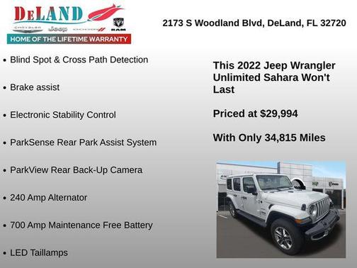 Bright White Clearcoat 2022 Jeep Wrangler Unlimited Sahara