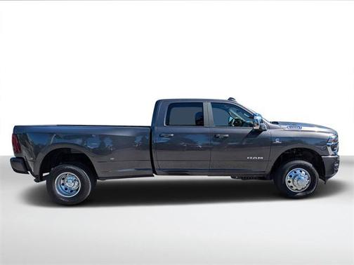 2025 RAM 3500 Laramie Crew Cab 4x4 8' Box