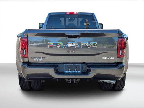 2025 RAM 3500 Laramie Crew Cab 4x4 8' Box