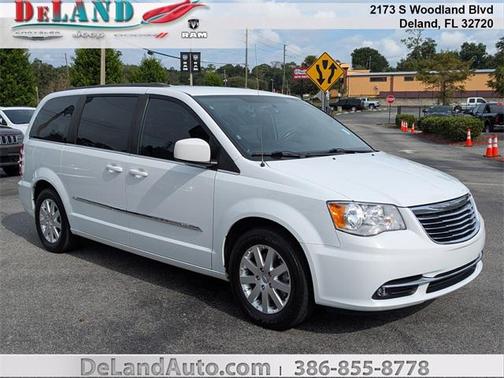 2016 Chrysler Town & Country Touring