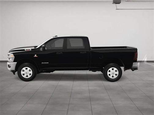 2025 RAM 2500 Big Horn Crew Cab 4x4 6'4' Box
