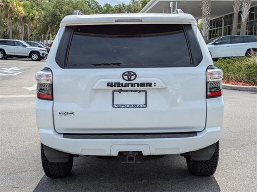 2022 Toyota 4Runner SR5