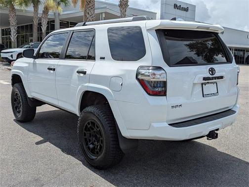 2022 Toyota 4Runner SR5