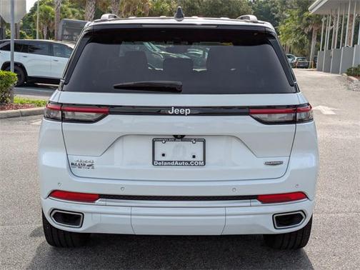 2023 Jeep Grand Cherokee Summit