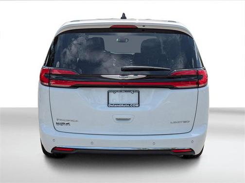 2024 Chrysler Pacifica Limited