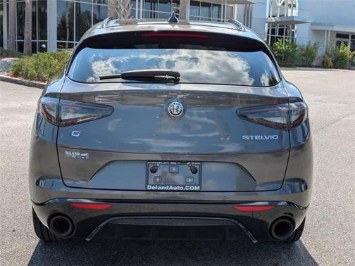 2024 Alfa Romeo Stelvio Veloce AWD