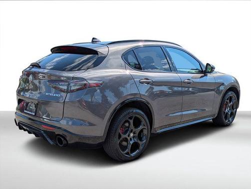 2024 Alfa Romeo Stelvio Veloce AWD