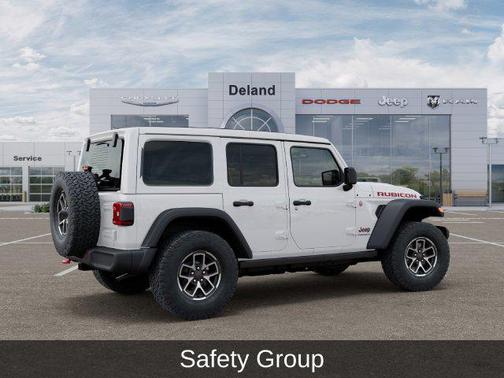 Bright White Clearcoat 2027 Jeep Wrangler Rubicon