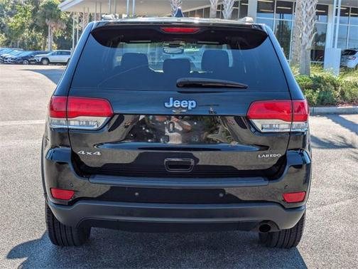 2019 Jeep Grand Cherokee Laredo
