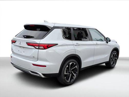 2022 Mitsubishi Outlander SE 2.5 2WD