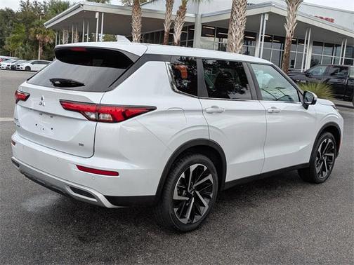 2022 Mitsubishi Outlander SE 2.5 2WD