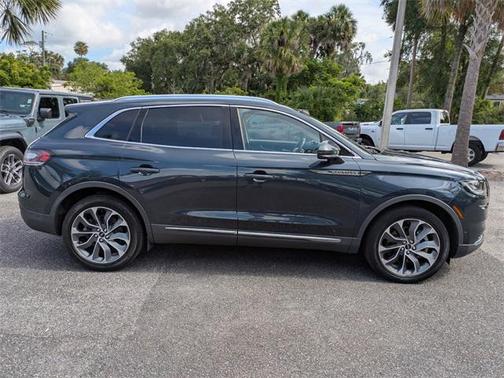 2022 Lincoln Nautilus Reserve