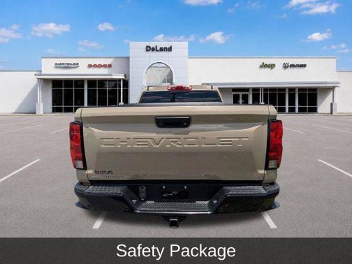 Sand Dune Metallic 2023 Chevrolet Colorado Trail Boss