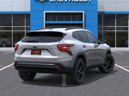 Sterling Gray Metallic 2026 Chevrolet Trax LT