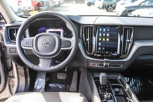 2025 Volvo XC60 Plug-In Hybrid T8 Core