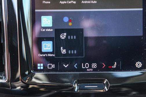 2025 Volvo XC60 Plug-In Hybrid T8 Core