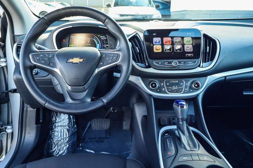 2018 Chevrolet Volt LT